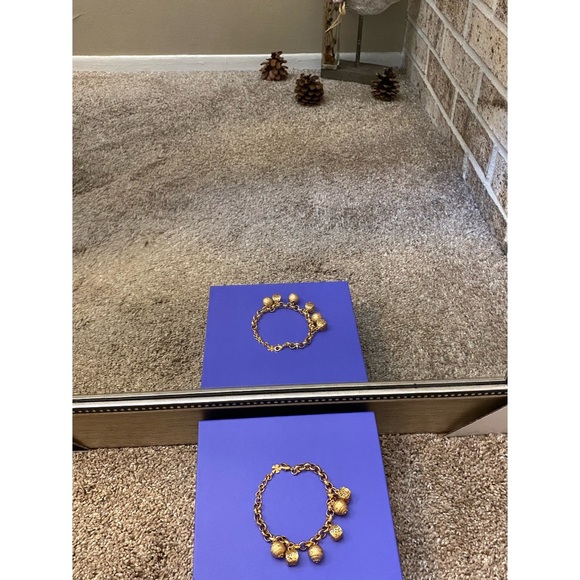 Set of necklace and bracelet gold tone - Picture 6 of 9